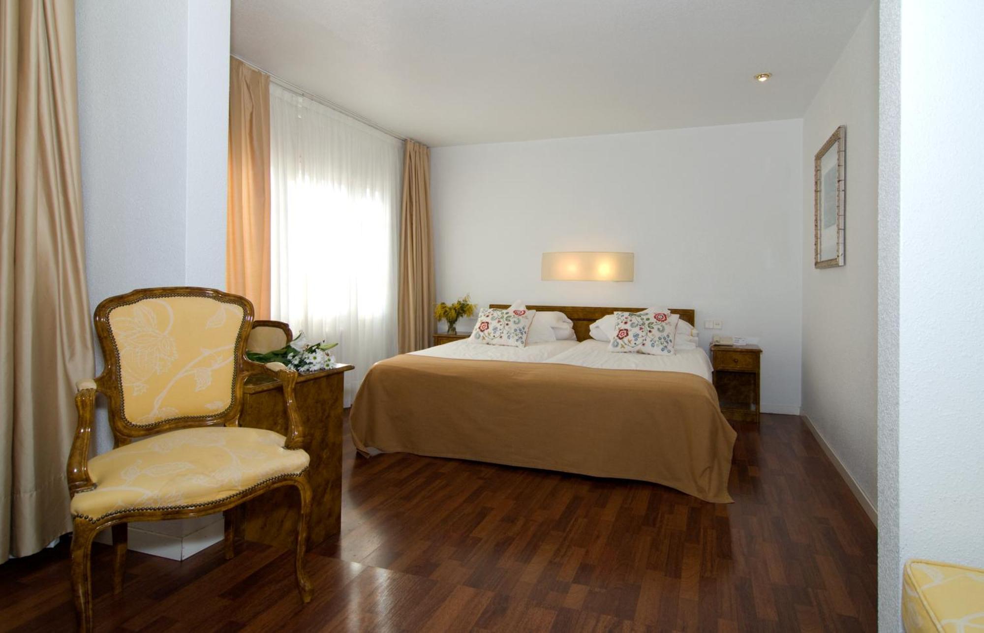Hotel Pintor Marsa Tárrega Zewnętrze zdjęcie