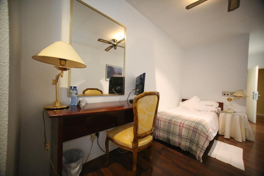 Hotel Pintor Marsa Tárrega Zewnętrze zdjęcie