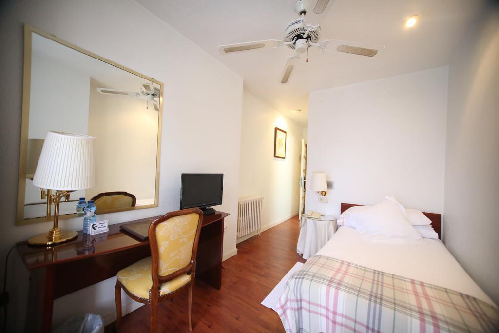 Hotel Pintor Marsa Tárrega Zewnętrze zdjęcie